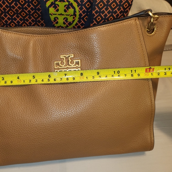 Tory Burch over the shoulder purse - Picture 2 of 8